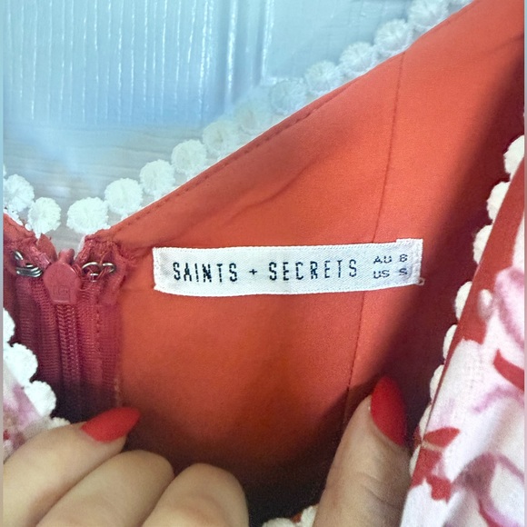 Hello Molly Red and White Floral Mini Dress - Picture 3 of 4